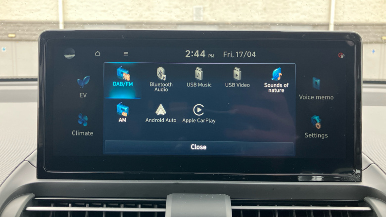 Hyundai INSTER 85kW 02 49kWh 5dr Auto Electric Hatchback